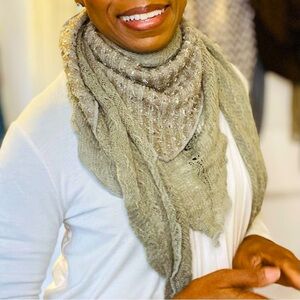 Knitted Triangle Shimmery Scarf-Pewter